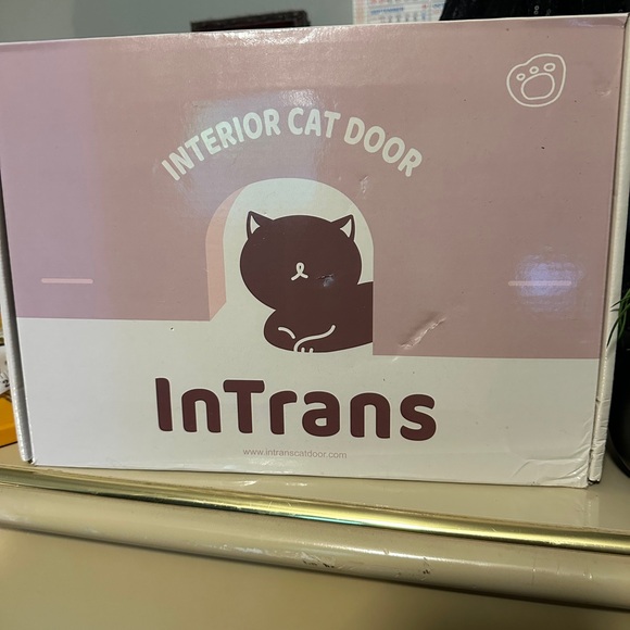 Pink Interior Cat Door - Picture 1 of 3